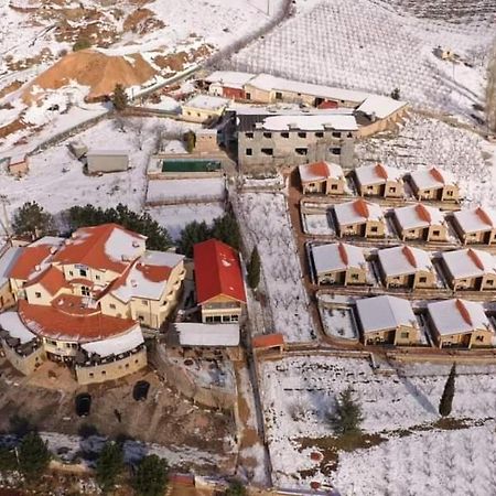 Auberge Tourtite 伊夫兰 外观 照片